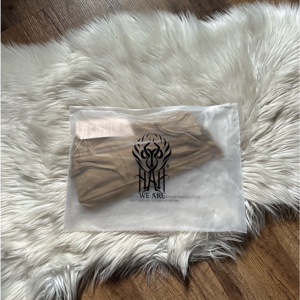 FREE PEOPLE x HAH Knock Out Top In Shroom - Picture 4 of 5